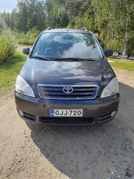 Toyota Avensis Verso Pudasjärvi - valokuva 2