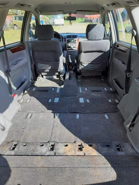 Toyota Avensis Verso Pudasjärvi - valokuva 7