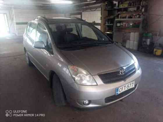 Toyota Corolla Verso Turtkul