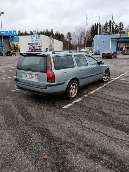 Volvo V70 Joensuu - valokuva 4
