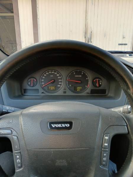 Volvo V70 Joensuu - valokuva 5