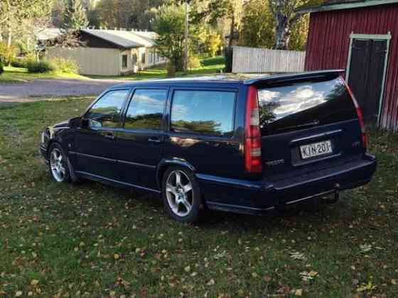 Volvo V70 Yläne