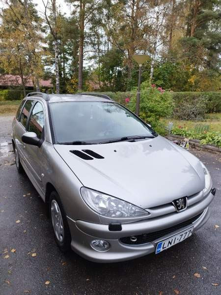 Peugeot 206 Laitila - valokuva 1