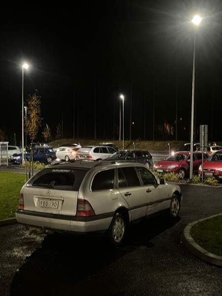 Mercedes-Benz 220 Kuopio - valokuva 3