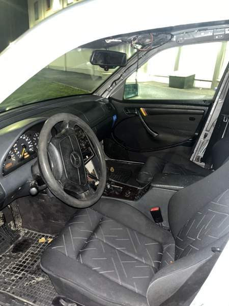 Mercedes-Benz 220 Kuopio - valokuva 5