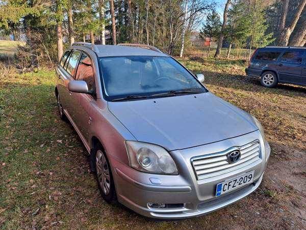 Toyota Avensis Lapinlahti - изображение 2