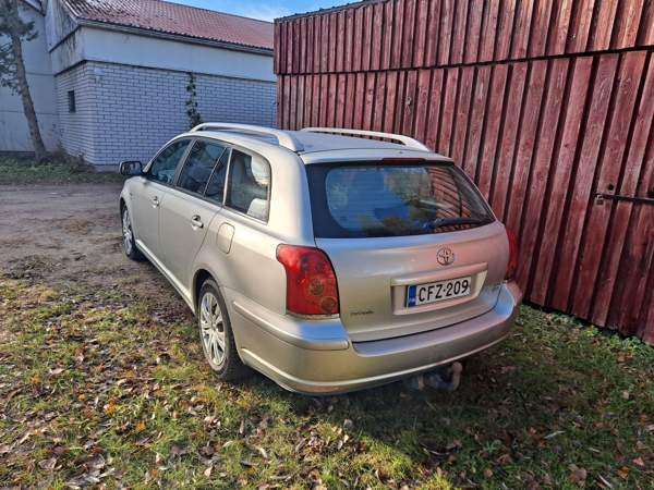 Toyota Avensis Lapinlahti - изображение 3
