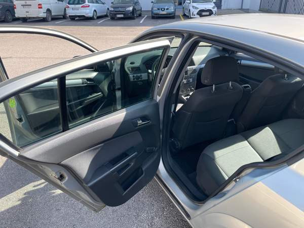 Opel Astra Jyvaeskylae - photo 6