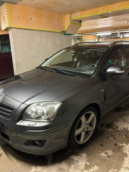 Toyota Avensis Espoo - valokuva 4