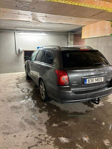Toyota Avensis Espoo - valokuva 7