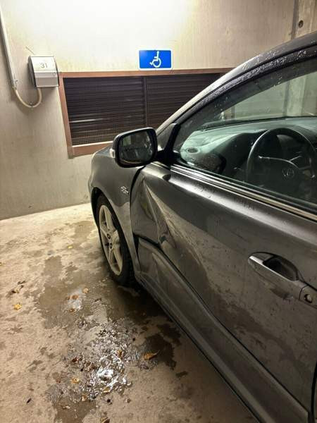 Toyota Avensis Espoo - valokuva 6