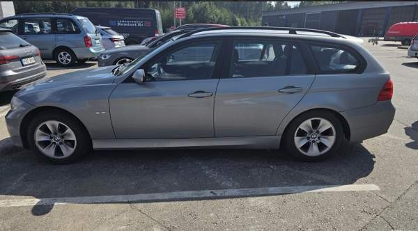 BMW 318 Kouvola - valokuva 3