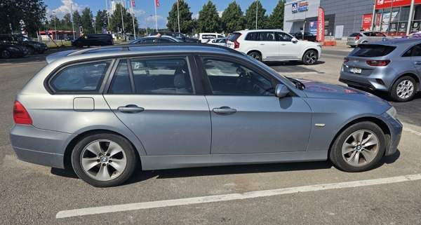 BMW 318 Kouvola - valokuva 2