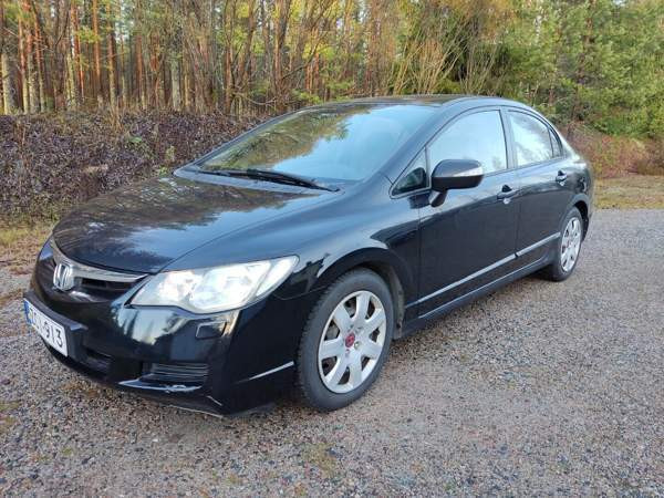 Honda Civic Uurainen - изображение 1