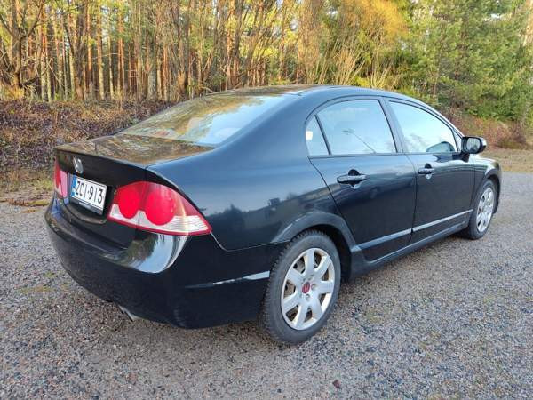 Honda Civic Uurainen - изображение 4