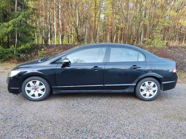 Honda Civic Uurainen - изображение 2