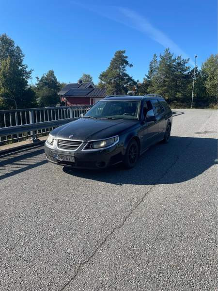 Saab 9-5 Ugleural'skiy - valokuva 1
