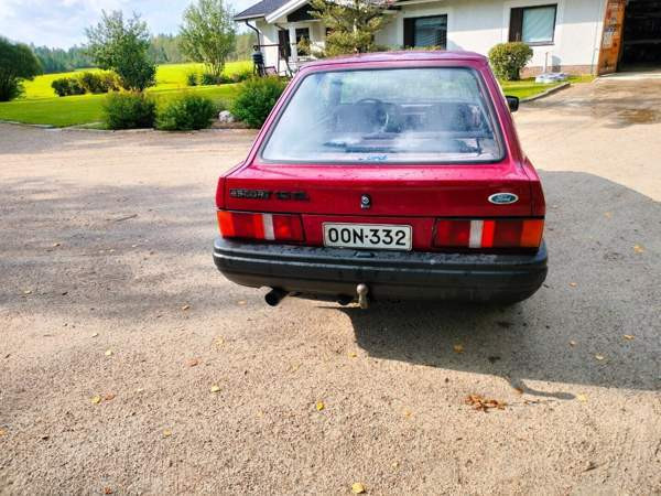 Ford Escort Каяни - изображение 3