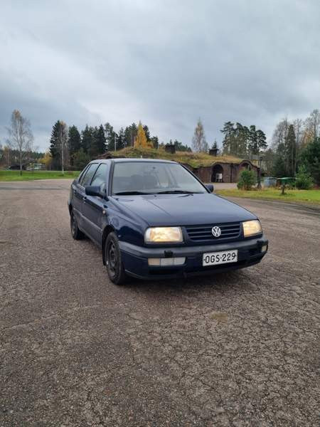 Volkswagen Vento Ugleural'skiy - photo 2