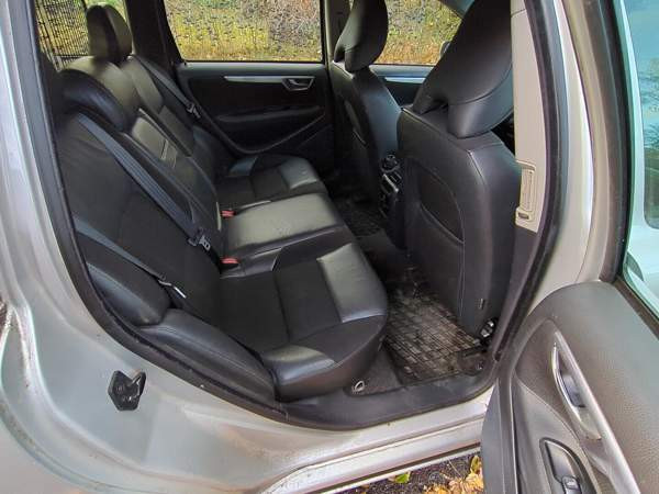 Volvo V70 Vantaa - valokuva 7
