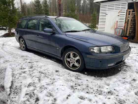 Volvo V70 Uurainen