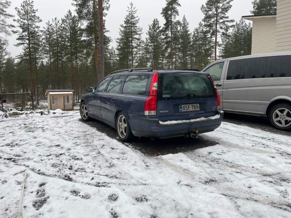 Volvo V70 Uurainen – foto 3