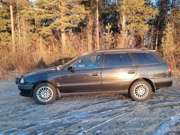 Toyota Avensis Kemijärvi – foto 2