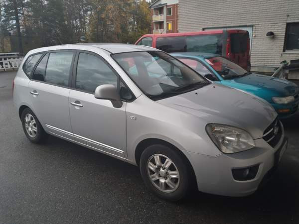 Kia Carens Rovaniemi - valokuva 1