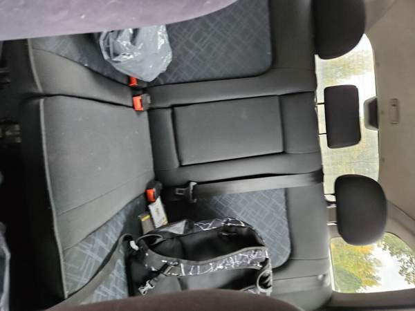 Toyota Avensis Kaavi - valokuva 7