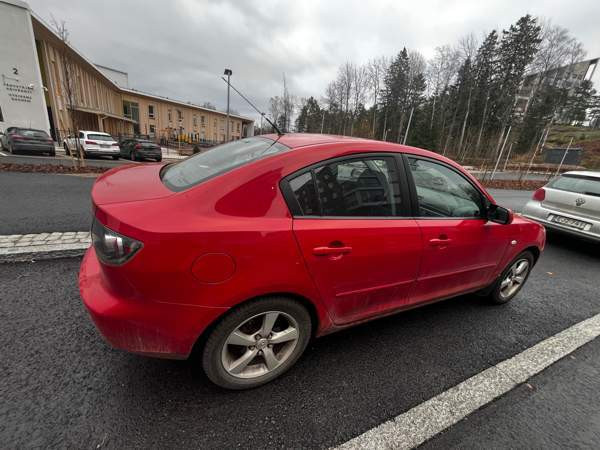 Mazda 3 Helsinki - valokuva 2