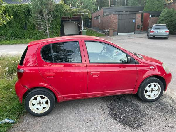 Toyota Yaris Чукотский АО - изображение 5