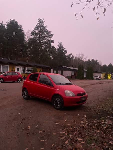 Toyota Yaris Чукотский АО - изображение 1