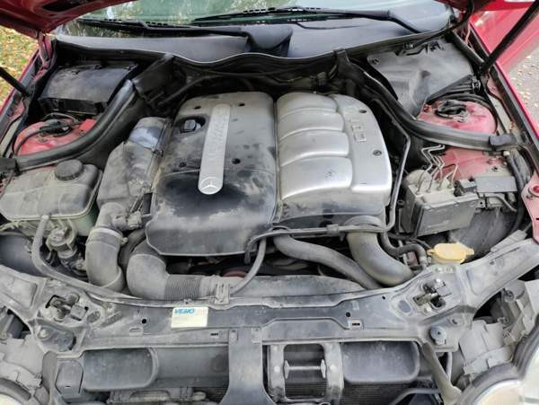 Mercedes-Benz C Tampere - valokuva 8