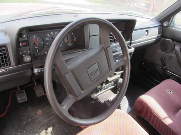 Volvo 240 Punkalaidun - valokuva 5