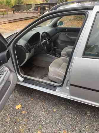 Volkswagen Golf Pöytyä