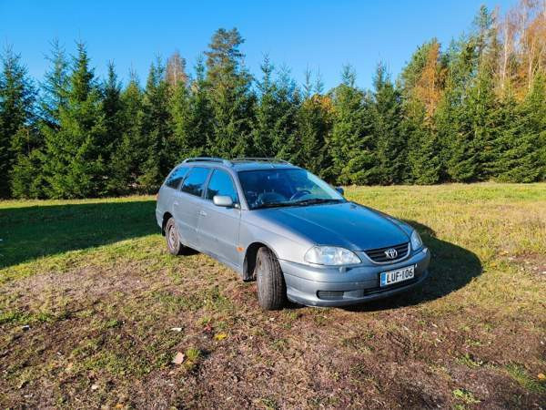 Toyota Avensis Mäntsälä - valokuva 1