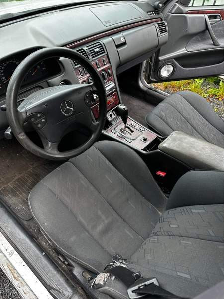 Mercedes-Benz E Lapua - valokuva 7