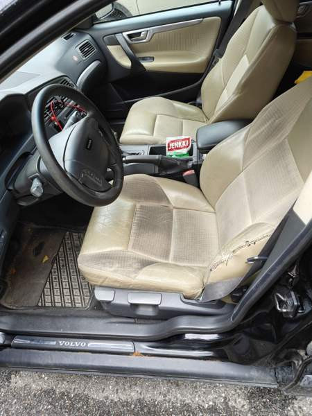 Volvo V70 Nurmes - valokuva 5