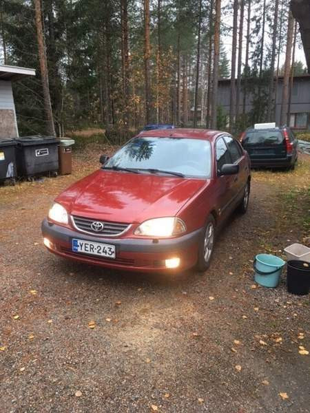 Toyota Avensis Äänekoski - valokuva 1