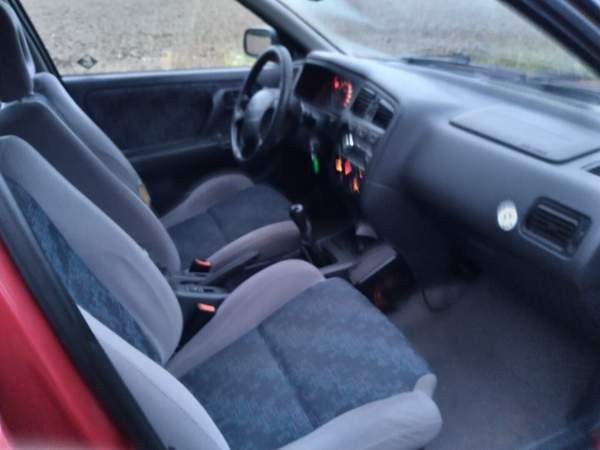 Nissan Primera Sarov - valokuva 6