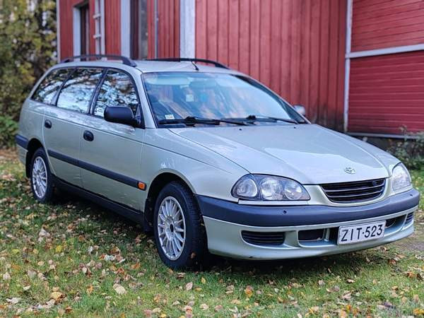 Toyota Avensis Kontiolahti - valokuva 1