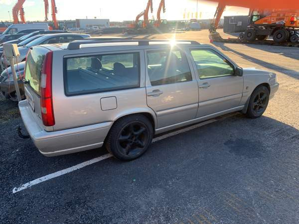 Volvo V70 Нокиа - изображение 5