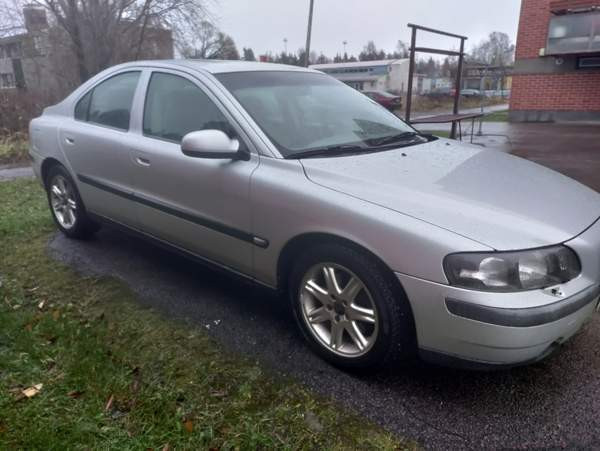 Volvo S60 Oulainen - valokuva 5