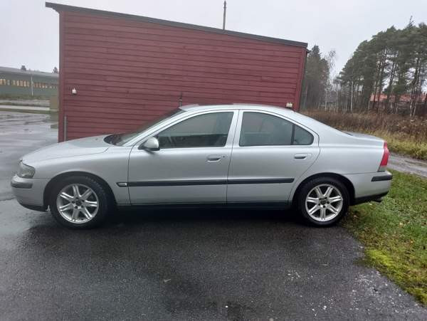 Volvo S60 Oulainen - valokuva 1