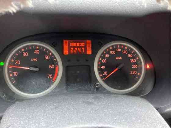 Renault Clio Луга