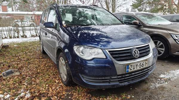 Volkswagen Touran Jalasjärvi - valokuva 2