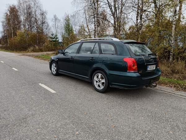 Toyota Avensis Рованиеми - изображение 4