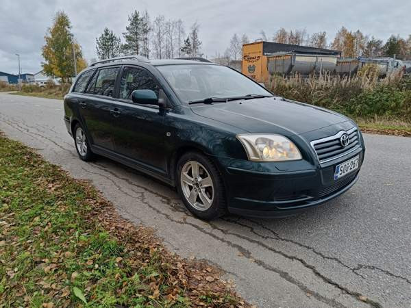 Toyota Avensis Рованиеми - изображение 3