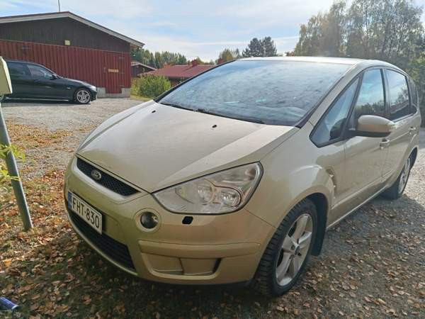 Ford S-MAX Ilomantsi - valokuva 2