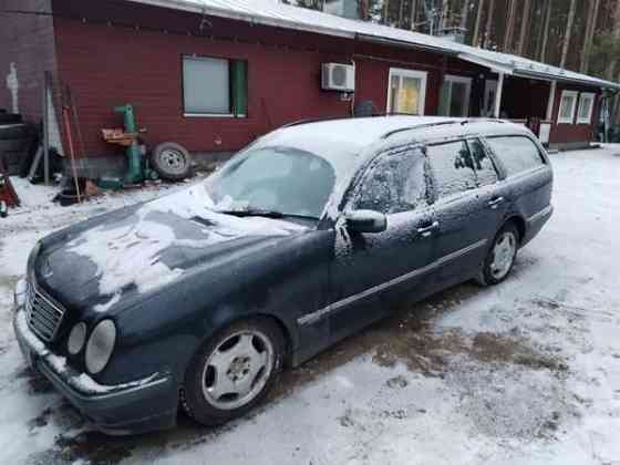 Mercedes-Benz E Liperi